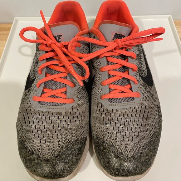 NIKE Free • 6.5 Y • equiv. to 8 women’s - Picture 11 of 14